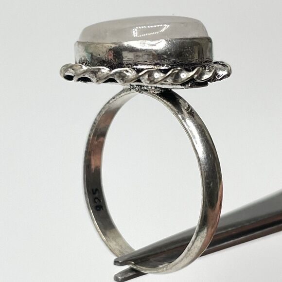 Silver Plated Round Cut White Moonstone Gemstone Bezel Set Ring Sz 9 Boho - Picture 4 of 6
